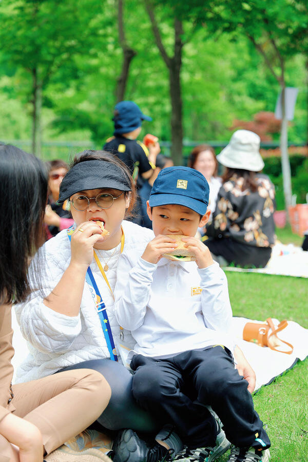 Mother’s Day celebration,Hiba Academy Nantong Nursery